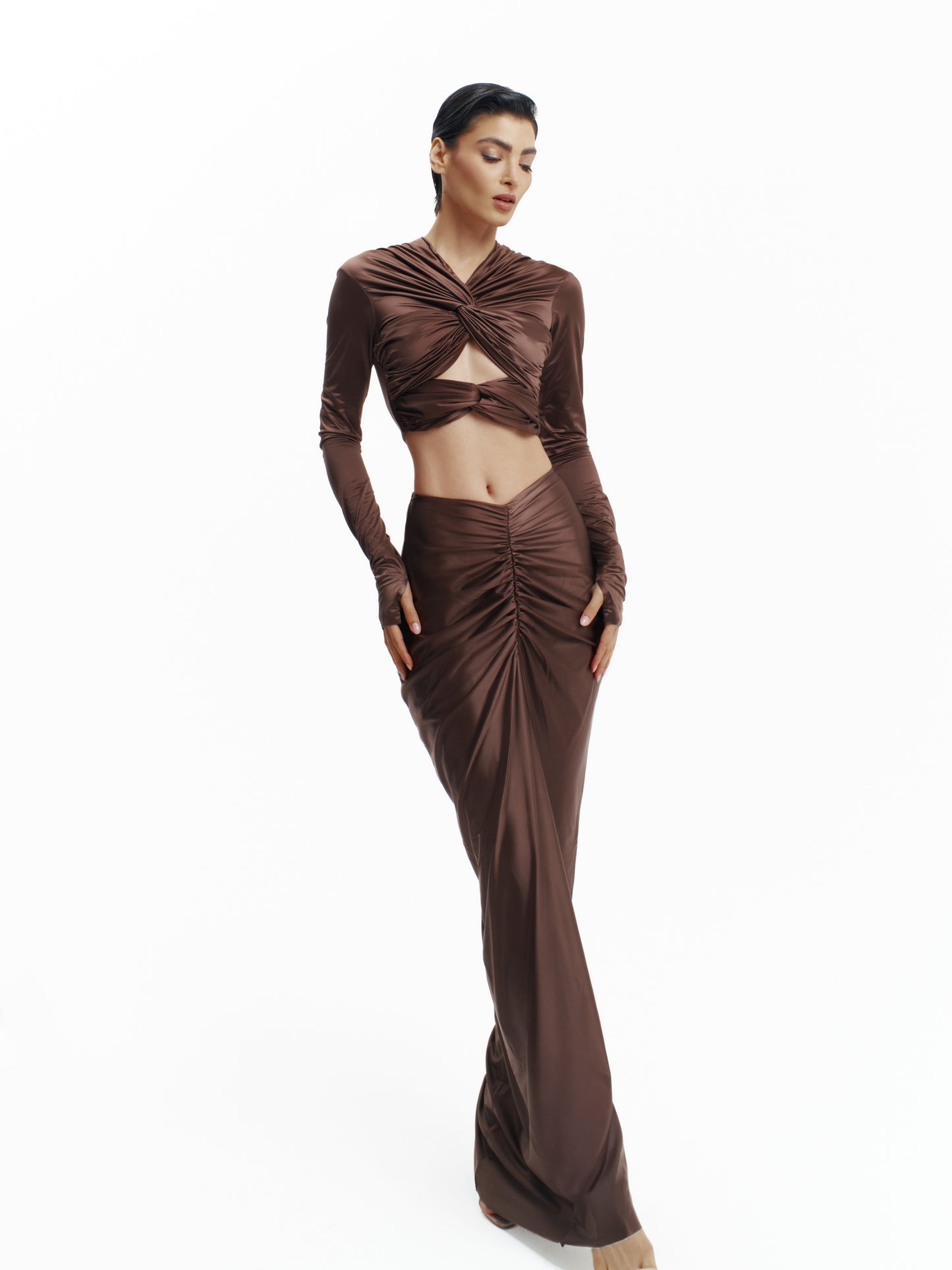 LOW & TWISTED - BROWN
