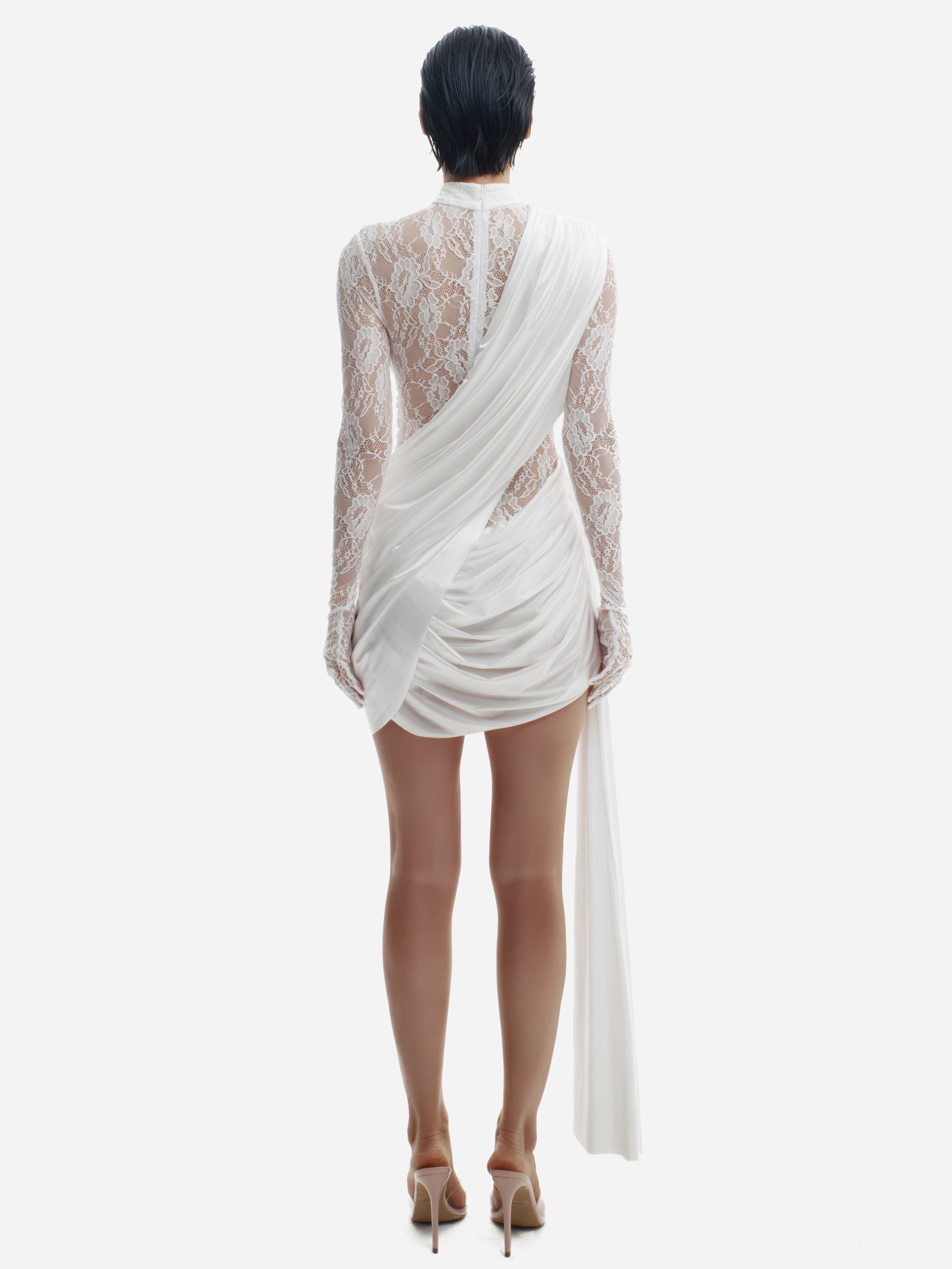 SOFT BUT SPICY - WHITE