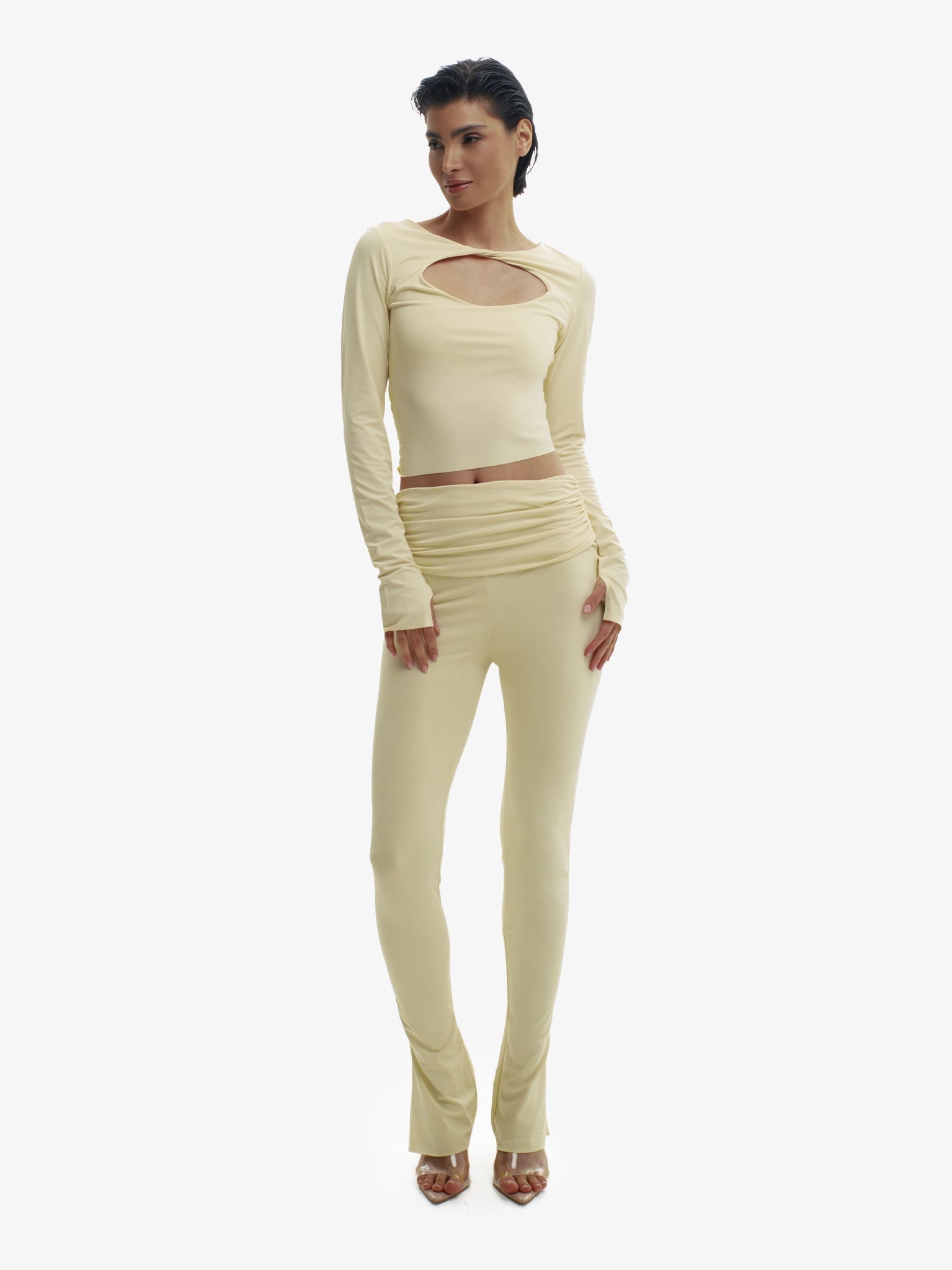 HEARTBREAKER - PASTEL YELLOW - Miruna