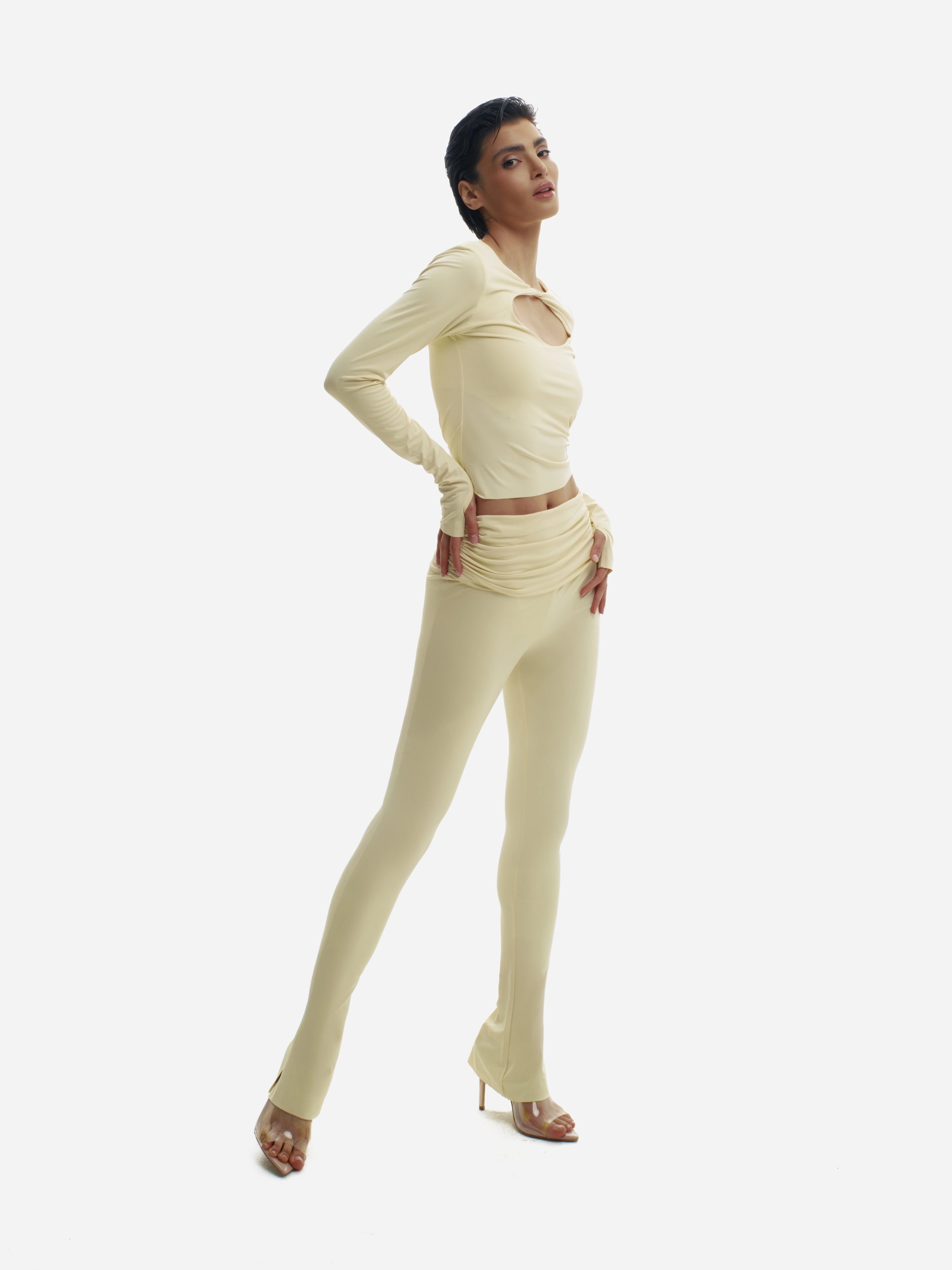 HEARTBREAKER - PASTEL YELLOW