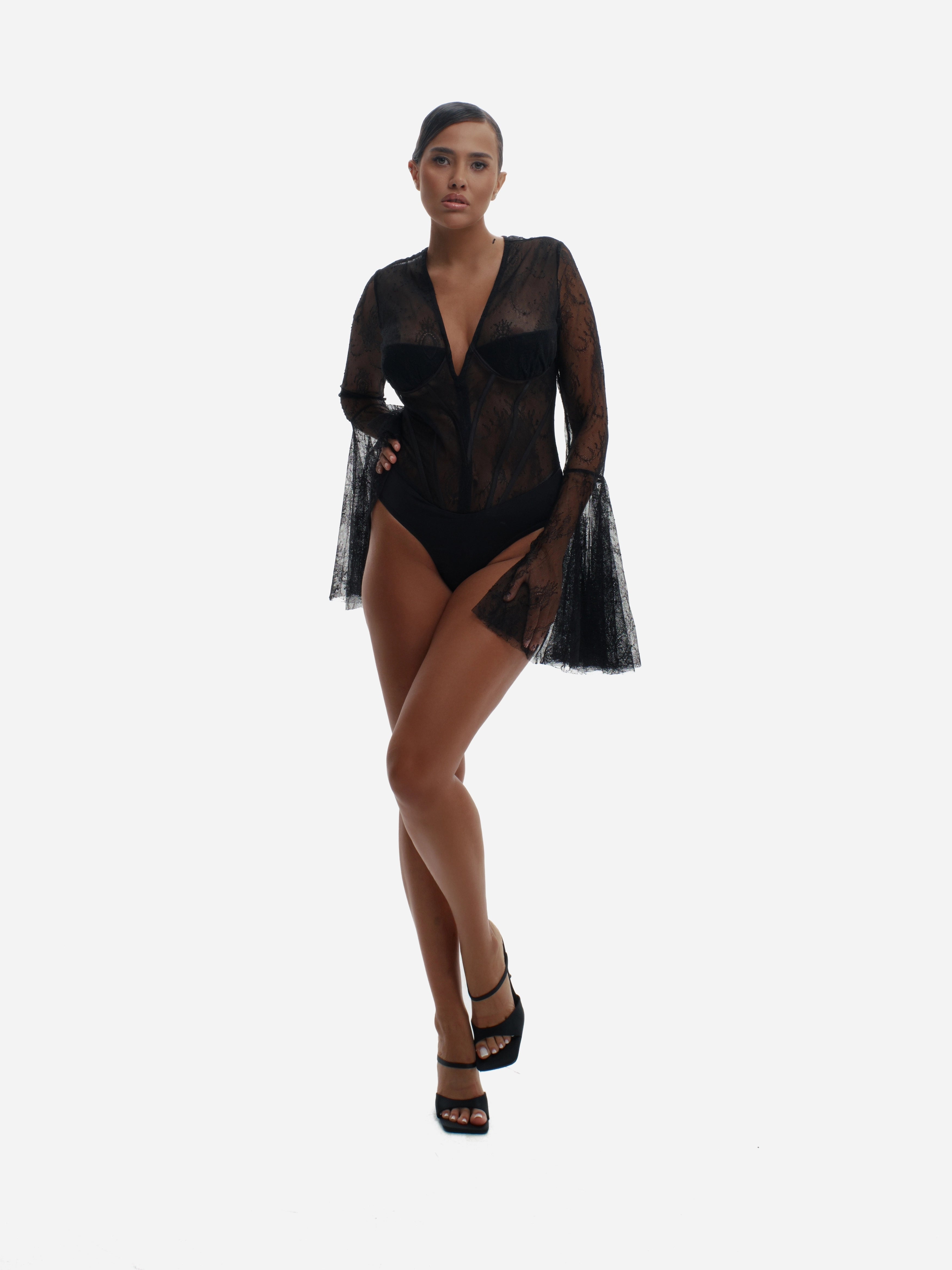 TOUCH ME NOT - BLACK